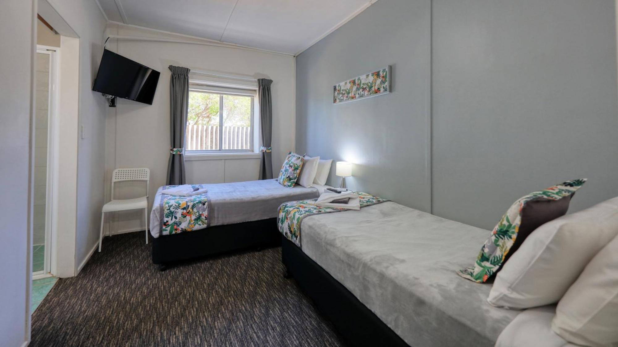 Oasis Motel Peak Hill ภายนอก รูปภาพ